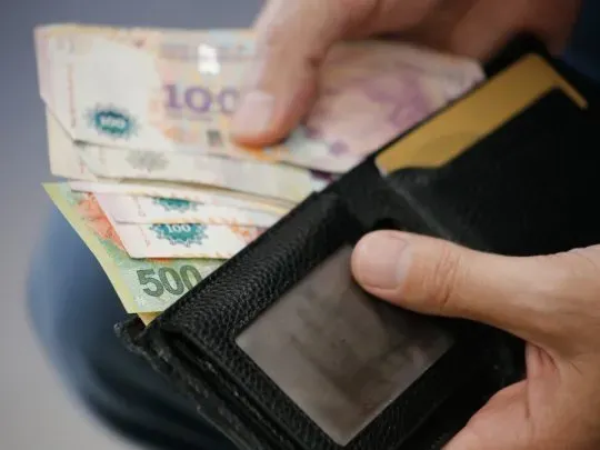 El Gobierno Nacional fijó por decreto el Salario Mínimo en $254.231