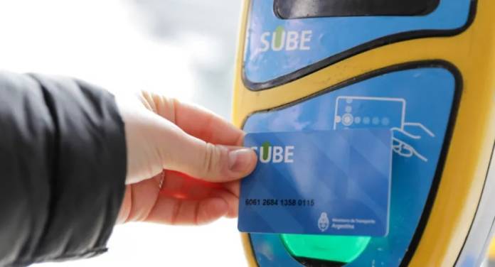 En los colectivos se puede acreditar la carga de la Sube