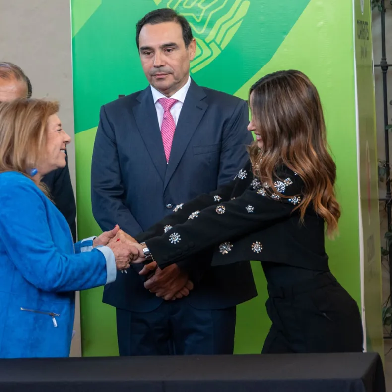Lourdes Sánchez asumió como directora general del Teatro Vera