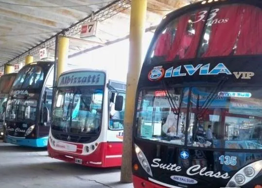 El Gobierno desreguló el transporte automotor de larga y media distancia