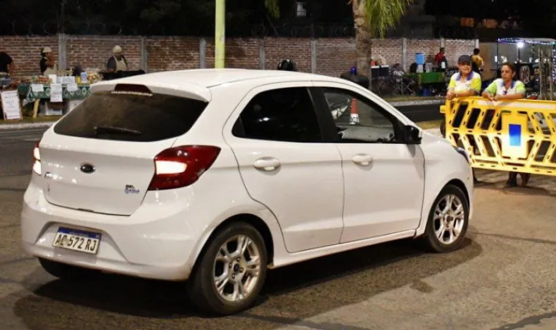 La Municipalidad revocó permisos para cuidar vehículos en el anfiteatro