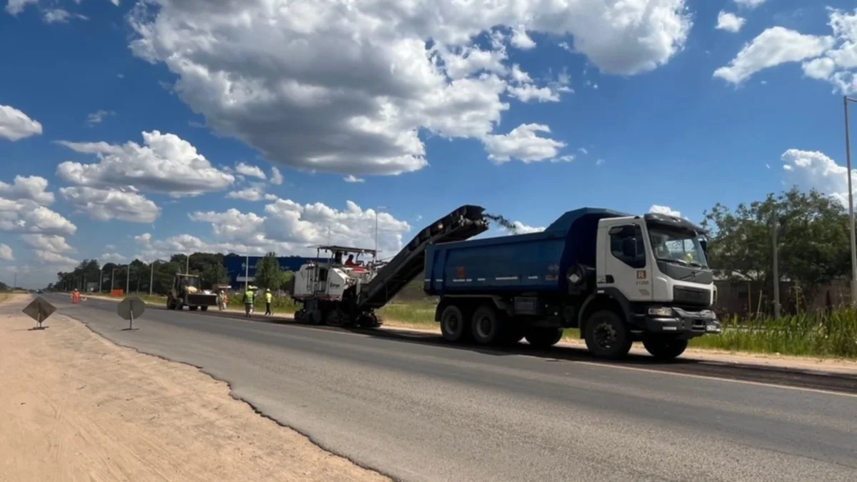 Avanza la construcción del paso a nivel de la calle Verona