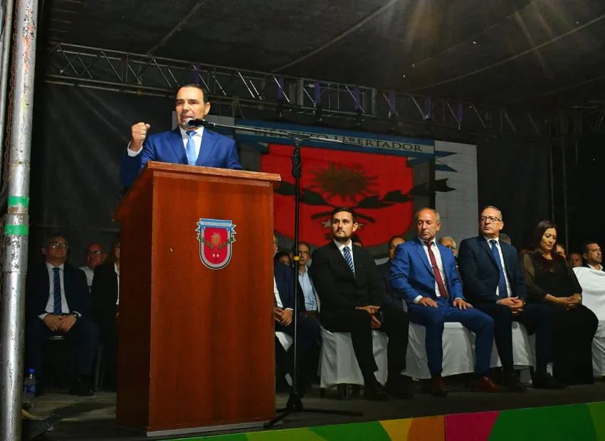 El Gobernador encabezó ayer el acto central por el aniversario de Berón de Astrada