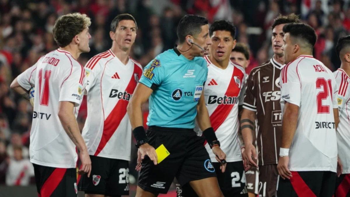 Platense dio la sorpresa y sacó a River del torneo