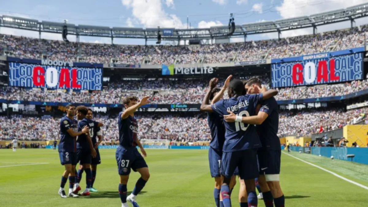PSG humilla al Real Madrid y va por el título ante Chelsea