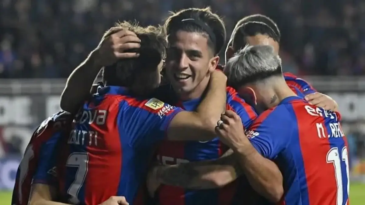 San Lorenzo se impuso a Veléz y continua invicto