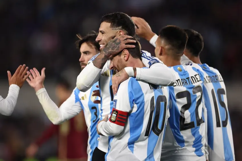 Doblete del Capitán en su despedida