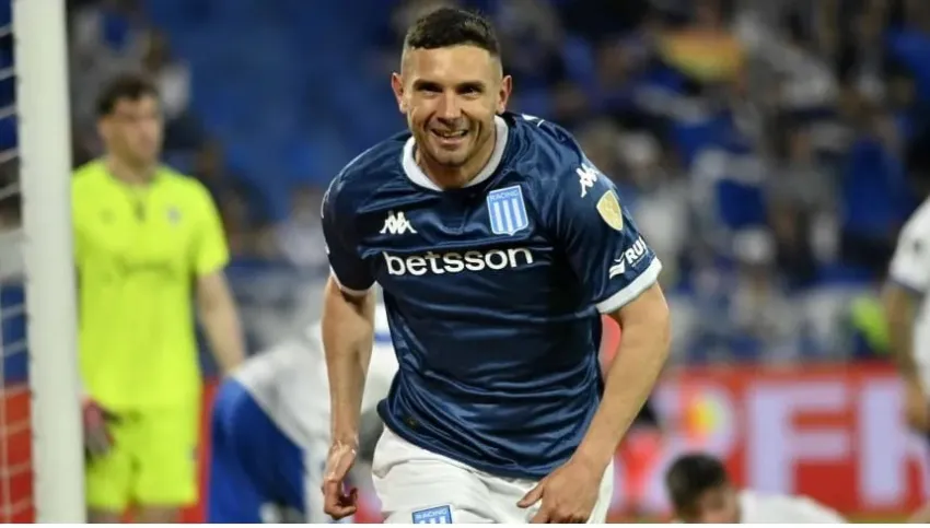 Racing se quedó con la ida ante Vélez