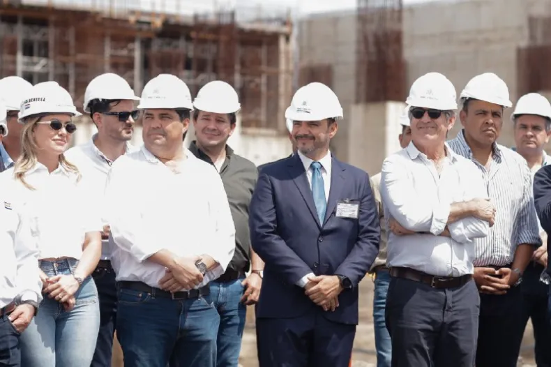 El gobernador electo ya mantiene reuniones con sectores productivos e industriales