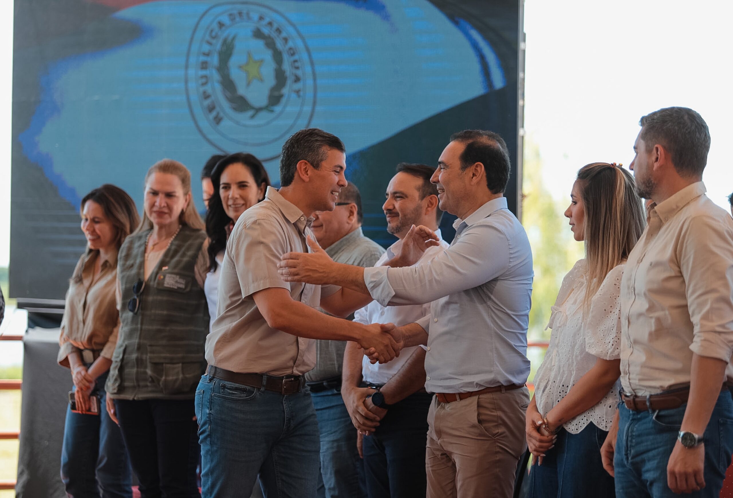 Valdés acompañó al Presidente paraguayo en jornada de trabajo