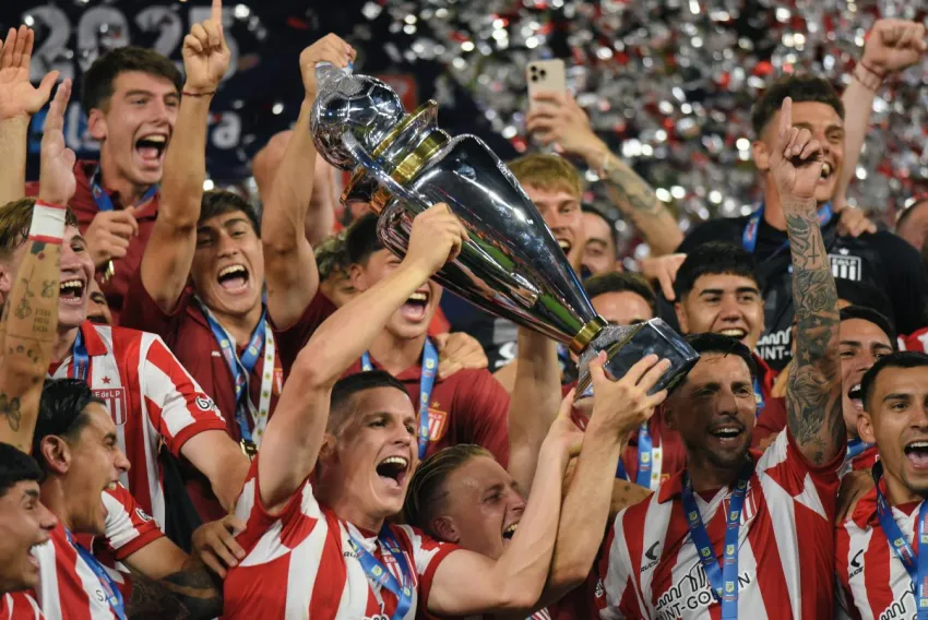 Estudiantes se coronó campeón del Torneo Clausura